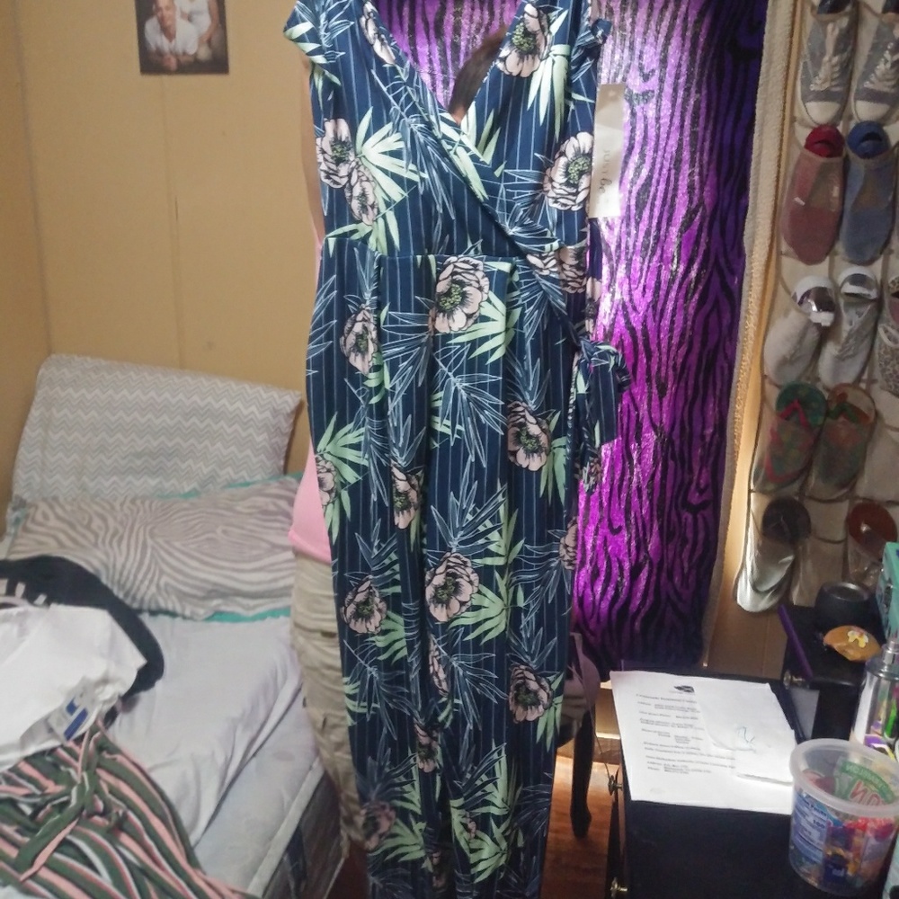 2 long rompers - Picture 2 of 2